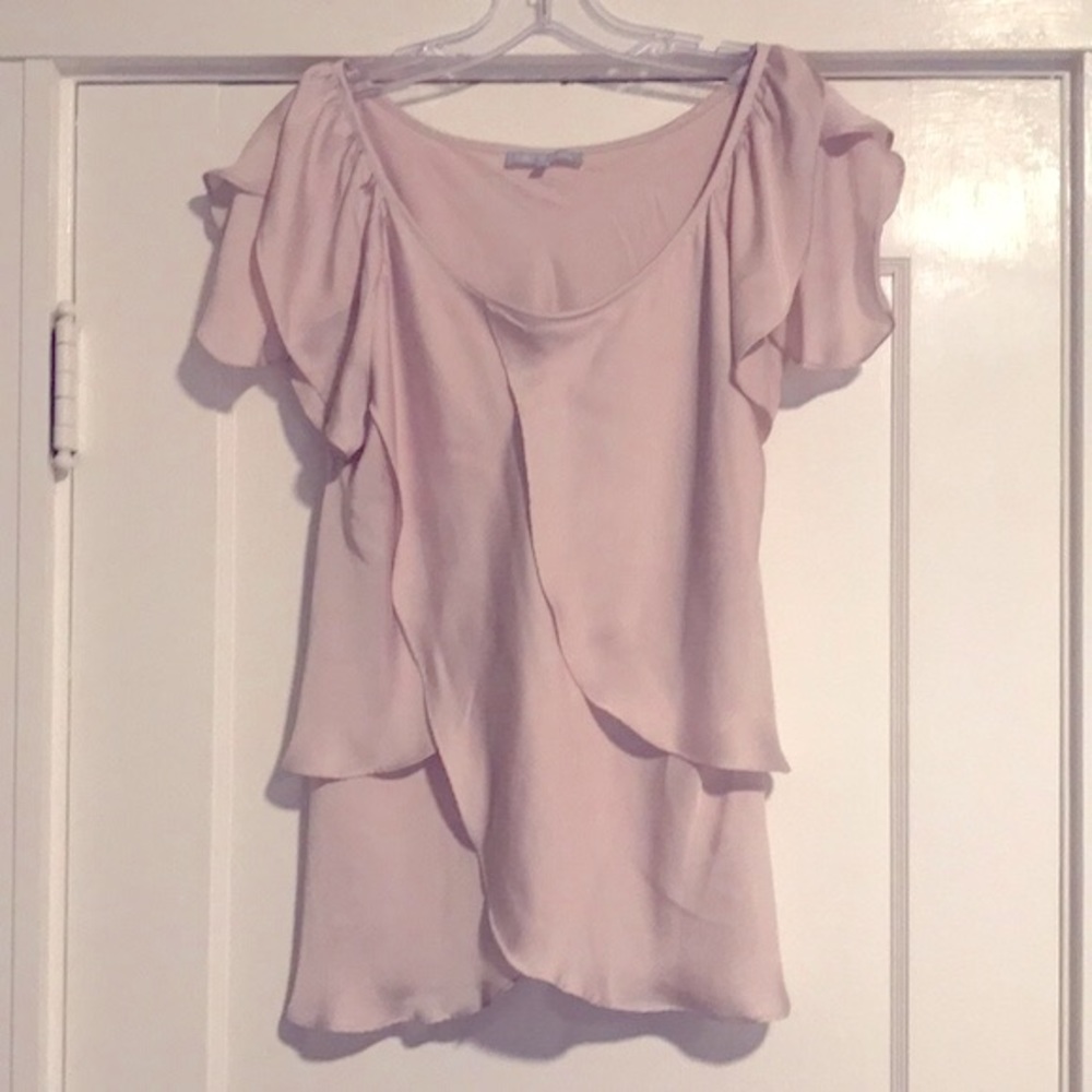 ⭐️ Pale Lilac Flutter Top